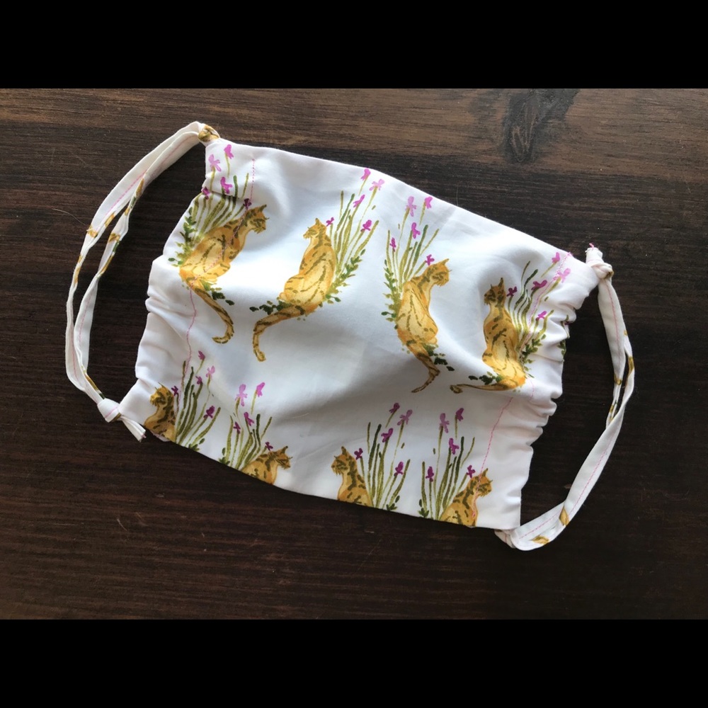 Mask with Cat Pattern